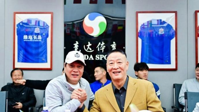 开云体育-你踢你的苏超、我玩我的街超，上海16区相继吹响社会足球新玩法的冲锋号角